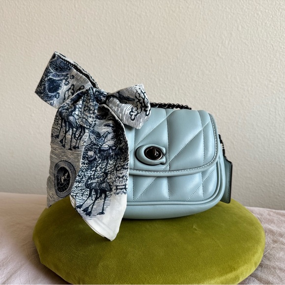 Coach Quilted Madison 18 + FREEBIE Scarf - Picture 2 of 7